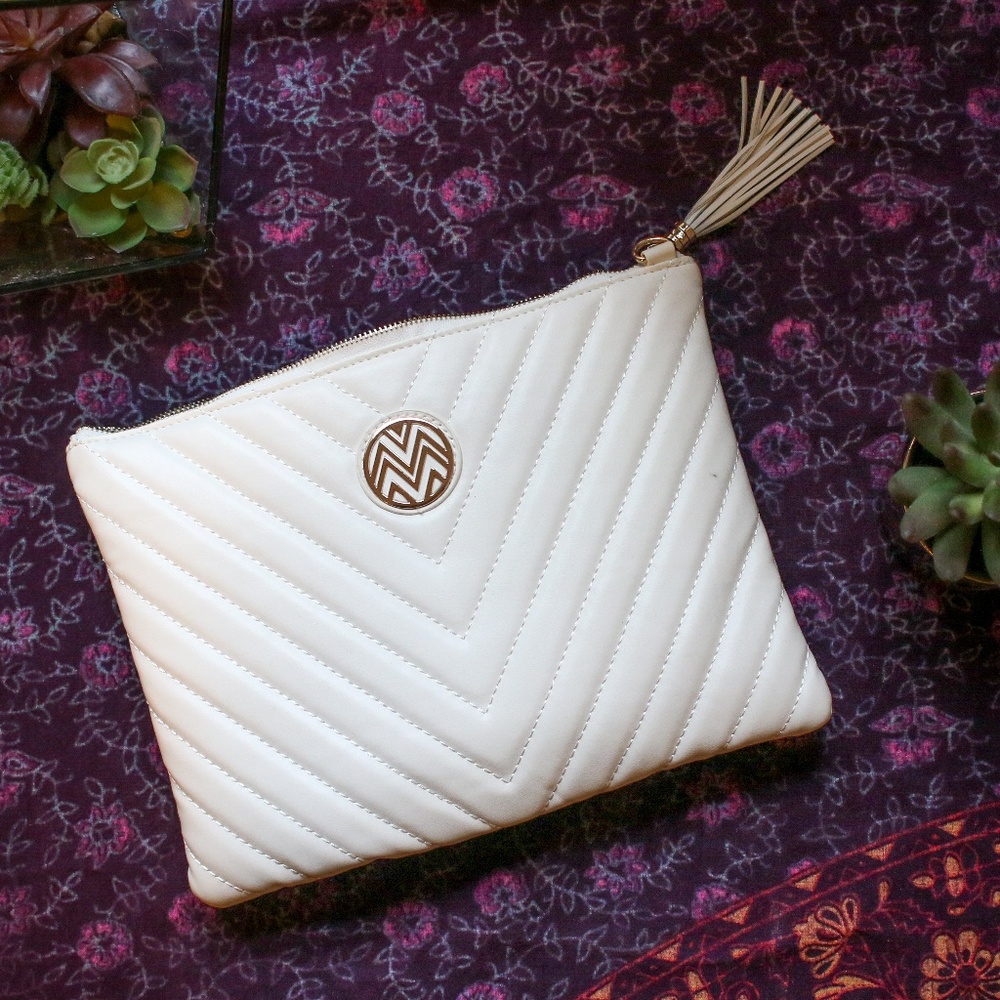 White Power Clutch / Crossbody (W CHARGER INSIDE)